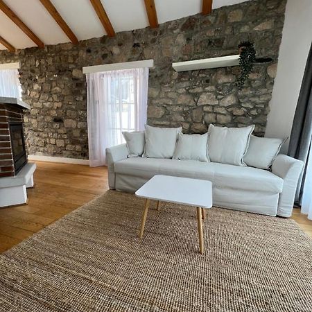 Guesthouse 45 Dutovlje Dış mekan fotoğraf